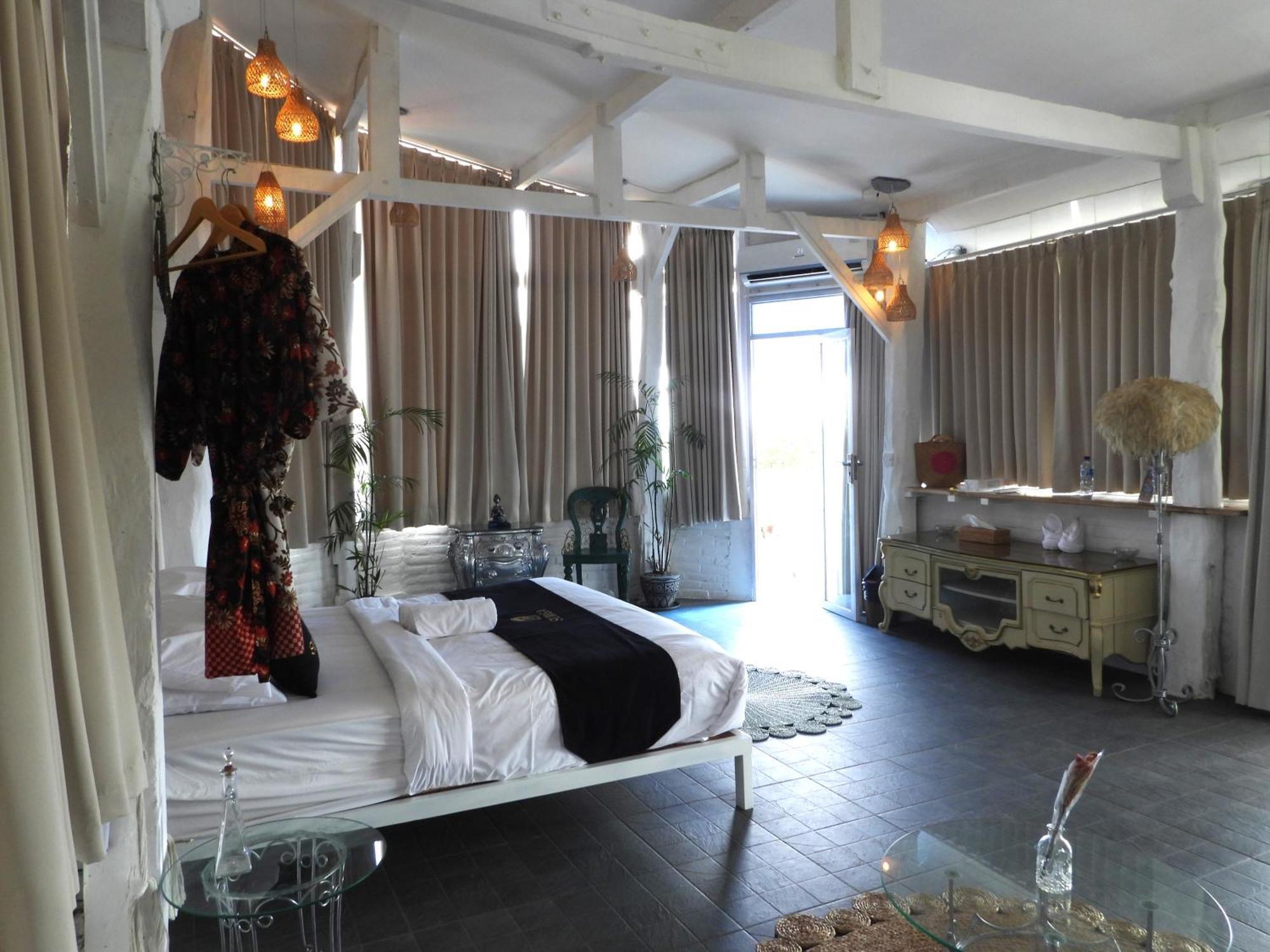 ג'ימבאראן Surga Homestay מראה חיצוני תמונה
